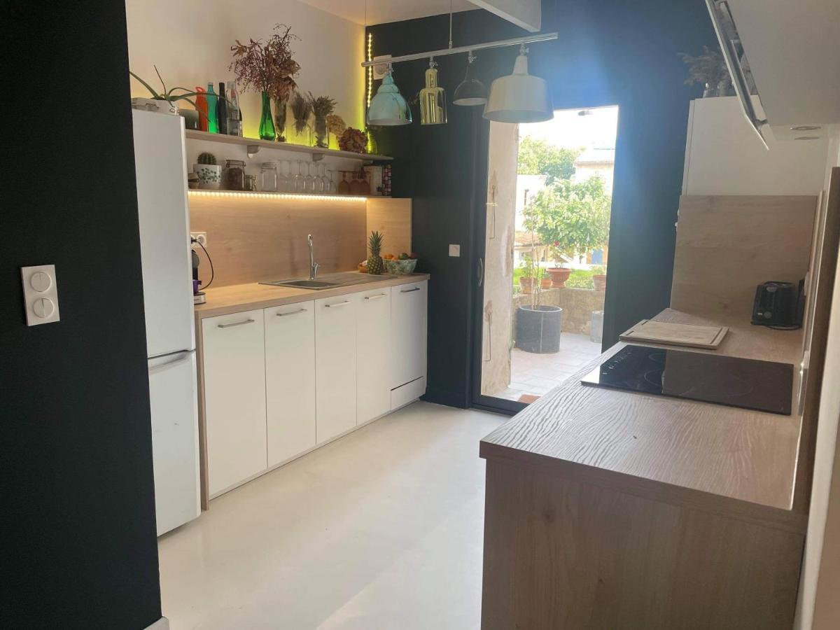 Appartement Au Centre De La Venise Provencale LʼIsle-sur-la-Sorgue Buitenkant foto