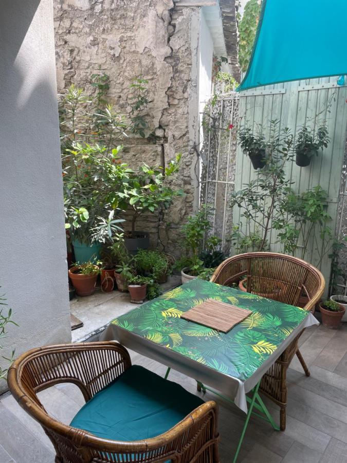 Appartement Au Centre De La Venise Provencale LʼIsle-sur-la-Sorgue Buitenkant foto